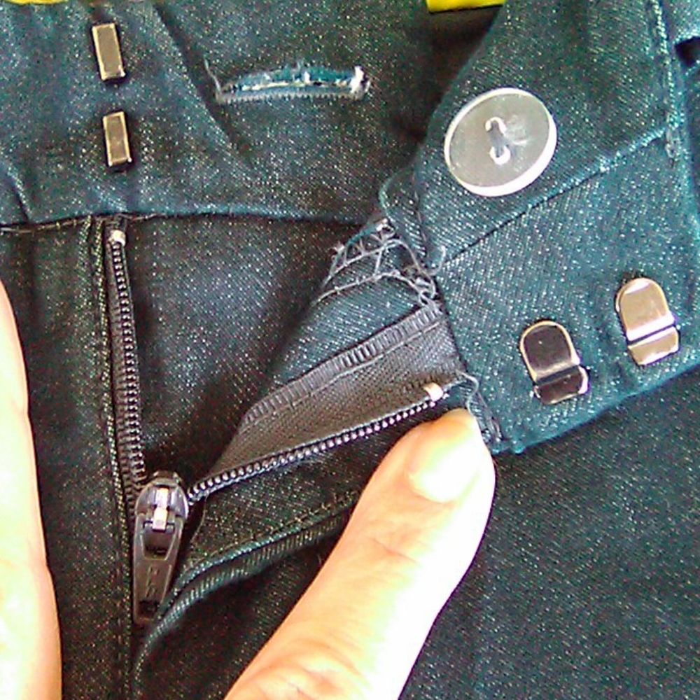 MOSSIMO Shorts - Picture 4 of 6